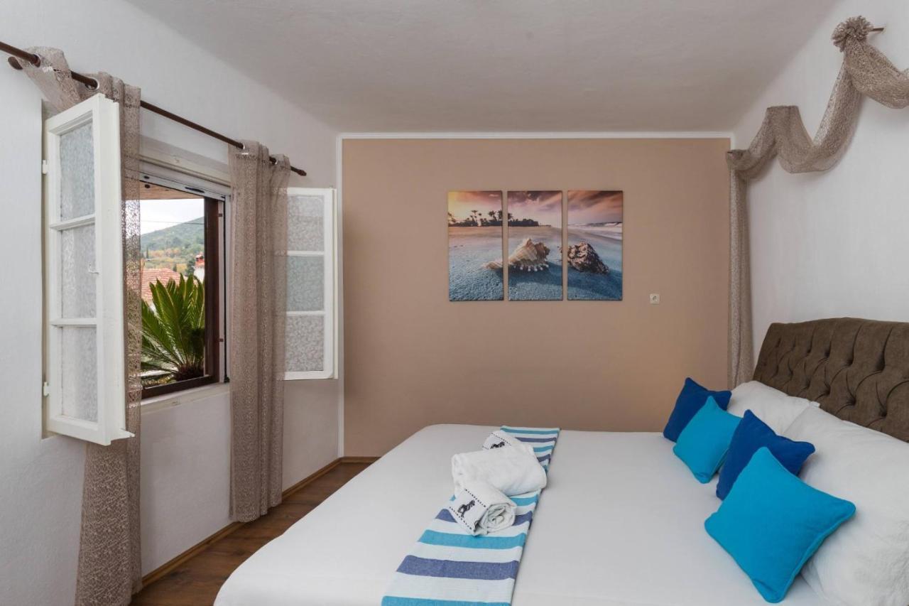 Bougainvillea--Apartment By The Sea 스톤 외부 사진