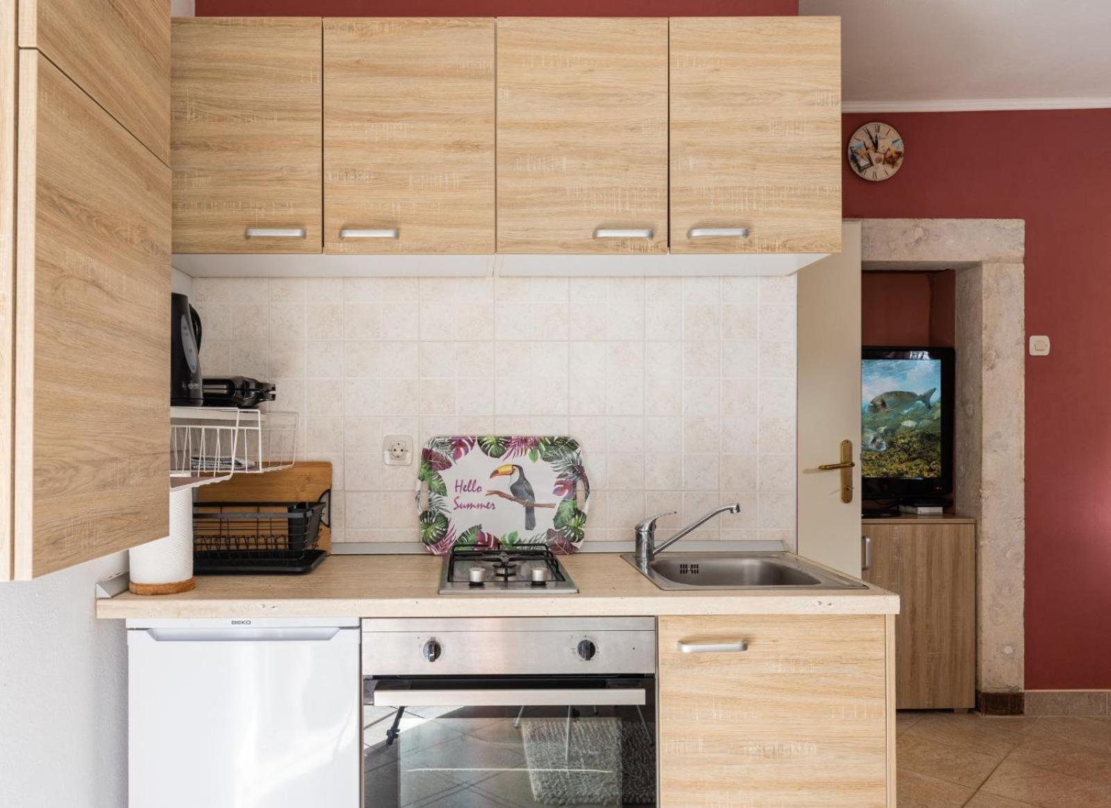 Bougainvillea--Apartment By The Sea 스톤 외부 사진